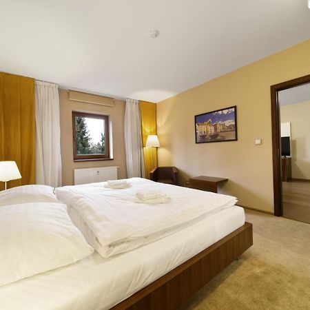 Pilsner Apartments - U Borskeho Parku Plzeň Eksteriør billede
